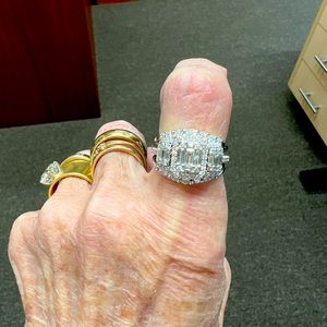 Womens 14k White Gold Diamond Baguette Ring size 7